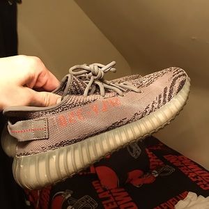 Yeezy Boost 350 V2 Men Size 8 ( 41 )